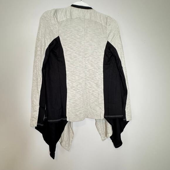 Laila Jayde Double Layered Waterfall Cardigan Black White NWT Size Small - Picture 5 of 10